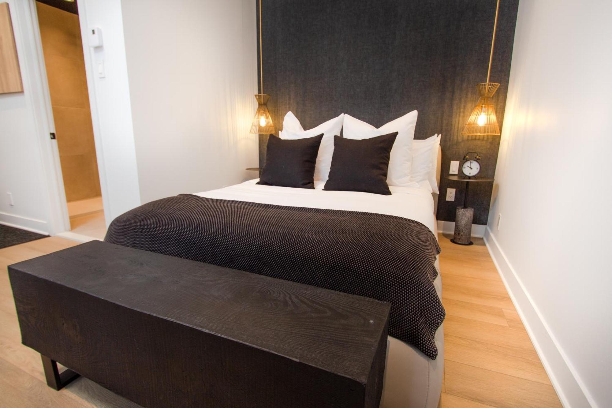 Apartment #17 - Self Check-in - Plateau - St-denis